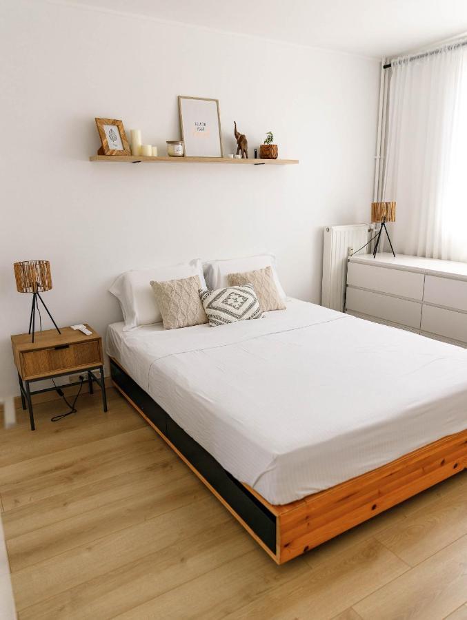 Fougasses Apartment Frejus Bagian luar foto